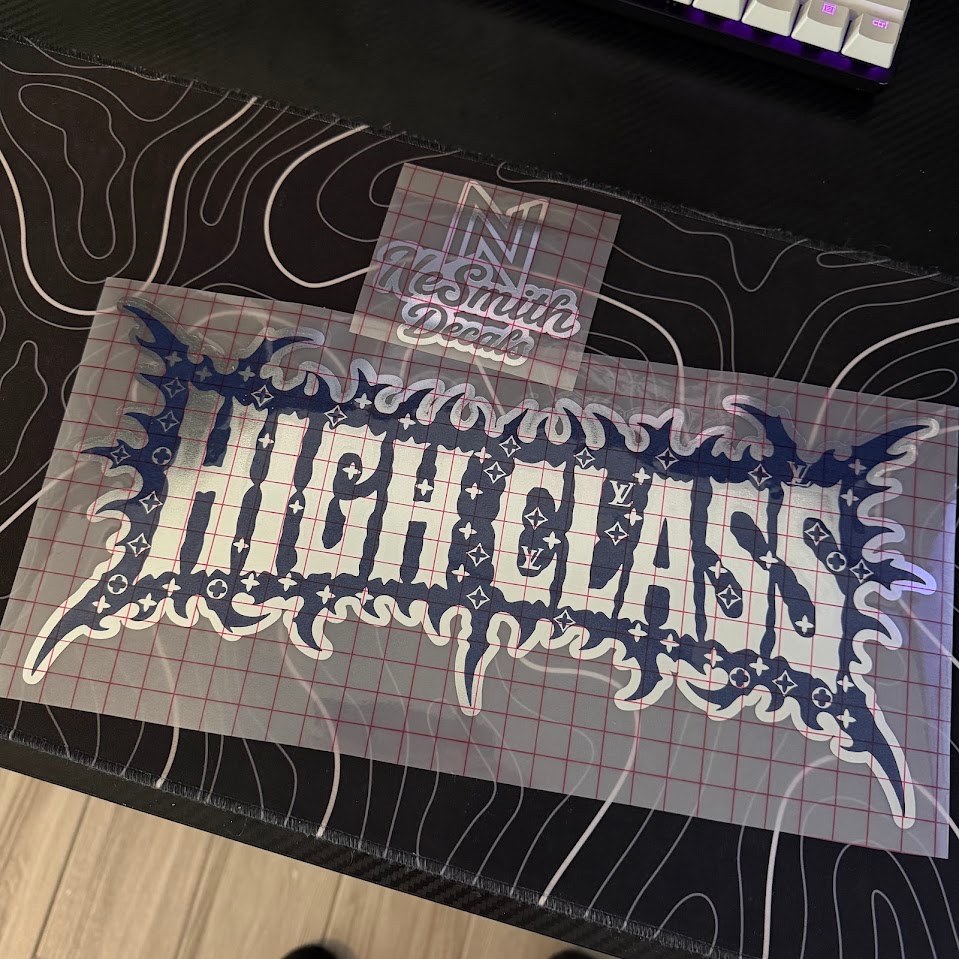 Spikey Club Banner (with iv Monogram Print) | Highclass, photo 2